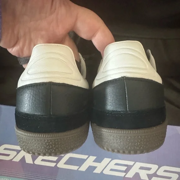 Skechers Womens Hotshot-Shimmering Spots - Picture 6 of 10